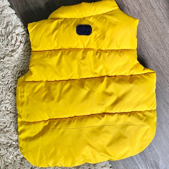 Gap Kids Puffer Vest 12-18 months - Picture 2 of 6